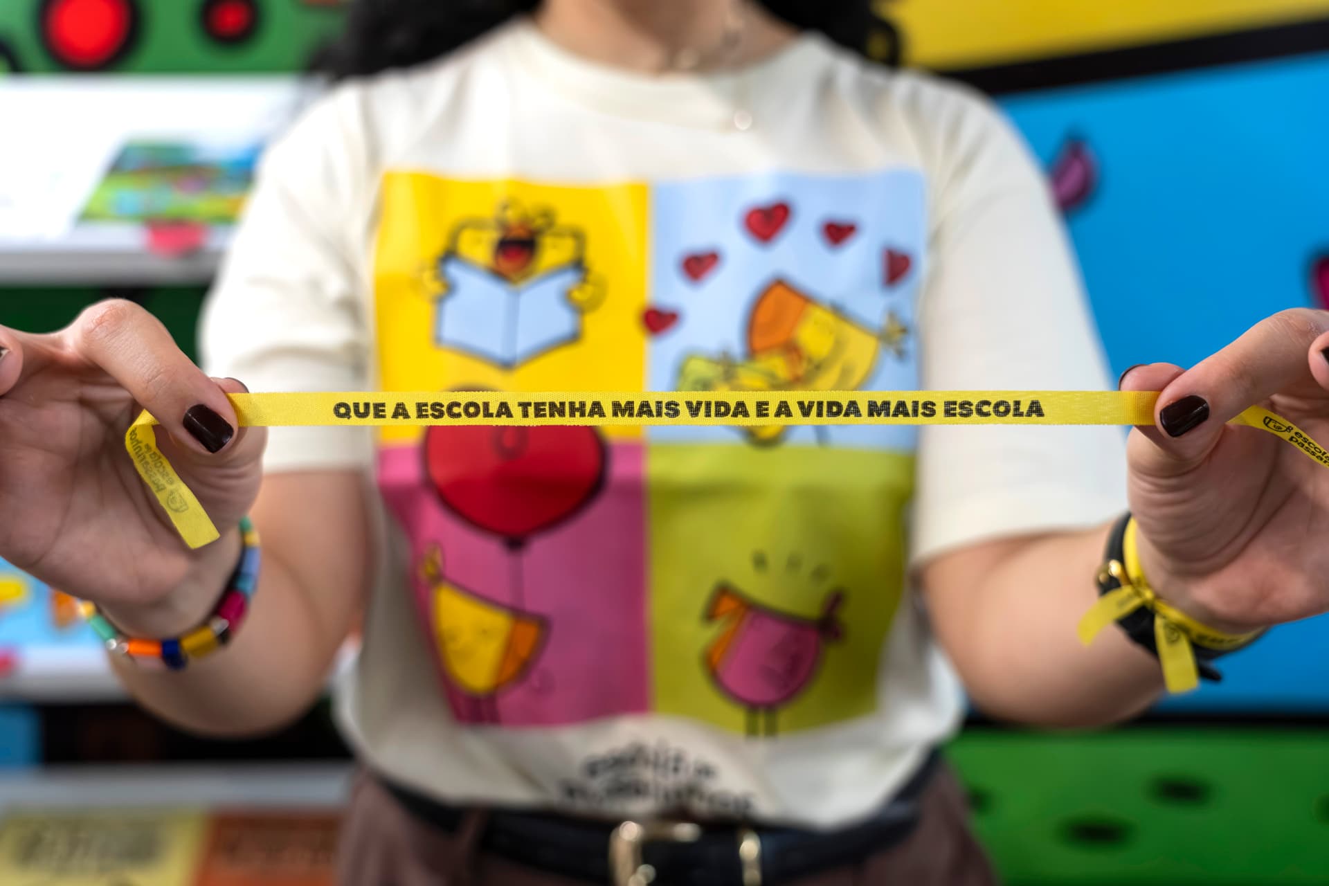 ESCOLA DE PASSARINHOS POUSOU NO XI CONEDU EM OLINDA-PE - 1